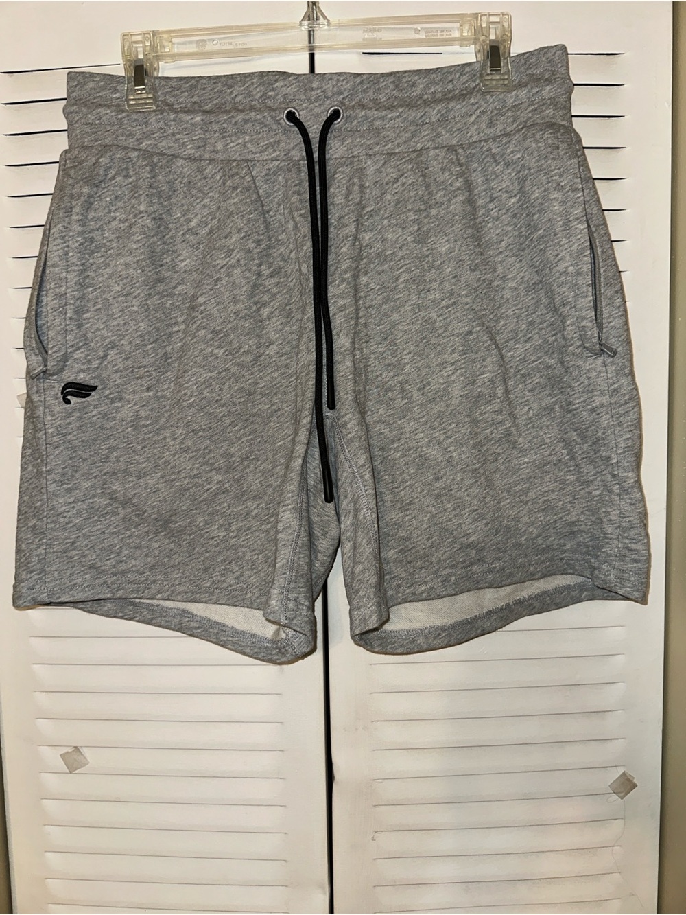 Fabletics Men’s The Lightweight Go-To Short Heather Grey - Size Medium